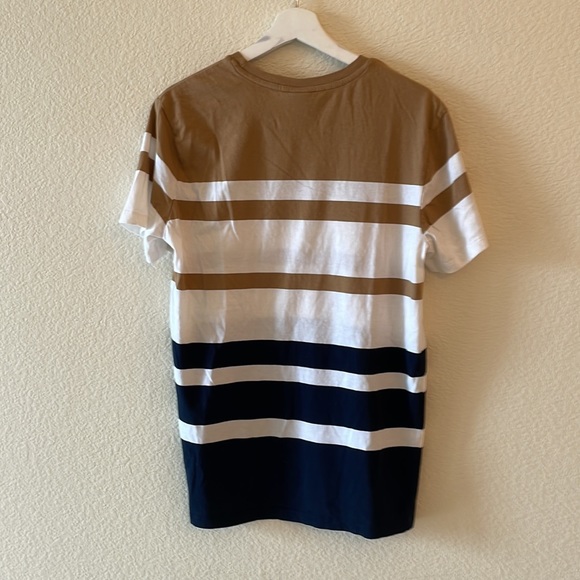 H&M T shirt - Picture 3 of 3